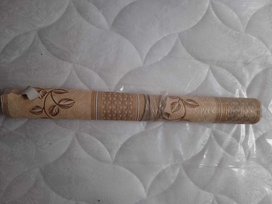 продам плитку советскую Б у 14 на 14 см