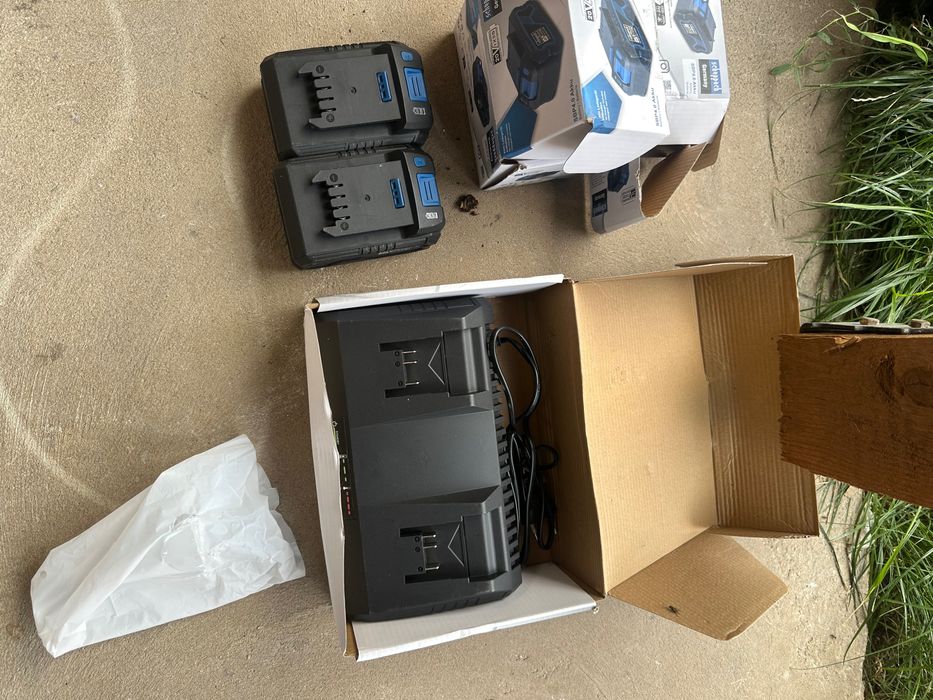 Стартов комплект Батерия 4Ah и Зарядно Scheppach