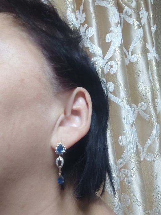 Золотые серьги с бриллиантами