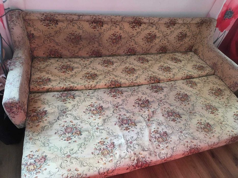 donez canapea sat Rediu