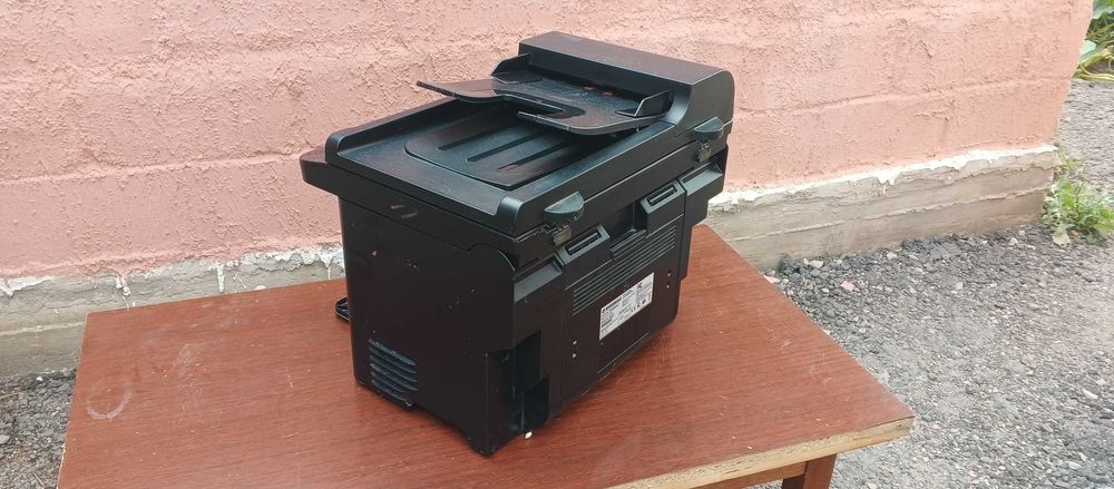 продам принтер HP LaserJet 1536dnf MFP