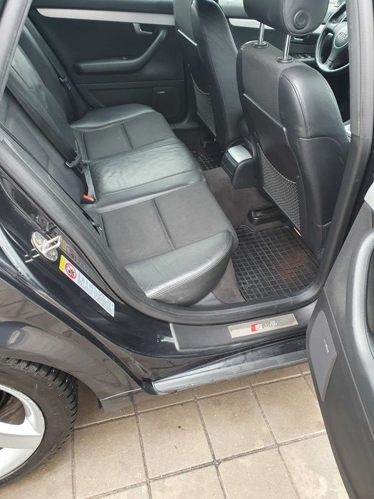 АUDI A4 AVANT 3.0 БЕНЗИН ГАЗ Sline Във много добро състояние