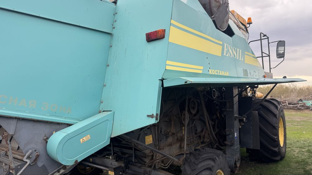 Продам комбайн Есиль 740
