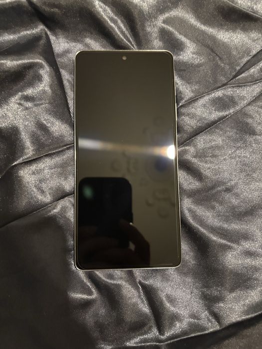 Motorola edge 30 pro 12ram/256