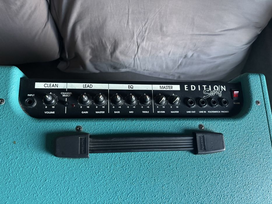 Cub chitara pentru muzica Hughes Kettner 50w