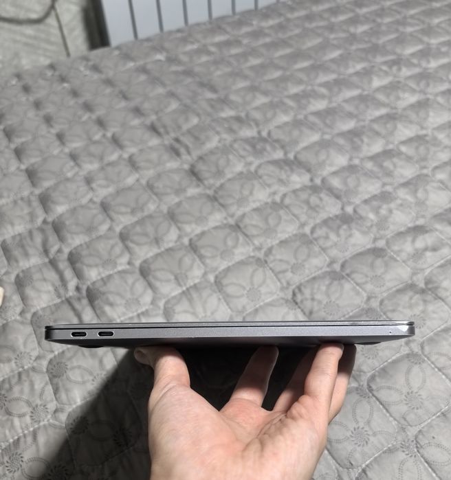 MacBook pro 2017 a1708