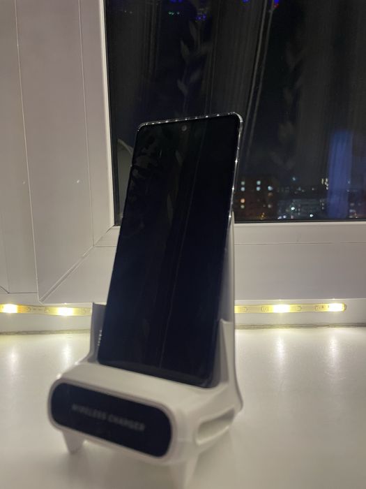 Продам/обмен Samsung s20 FE