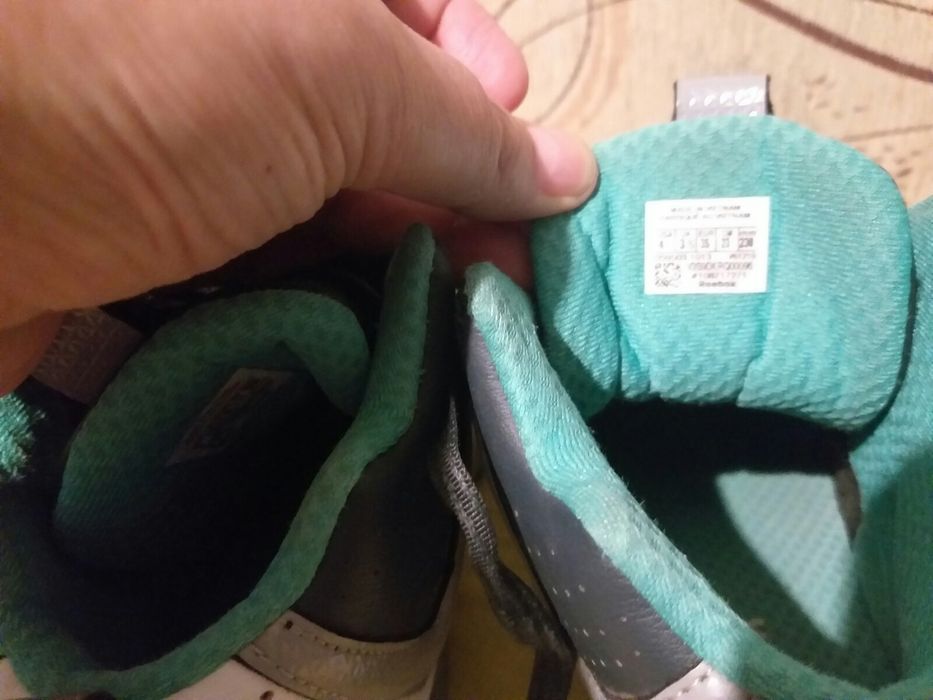 Кецове Reebok,стелка 23 см.