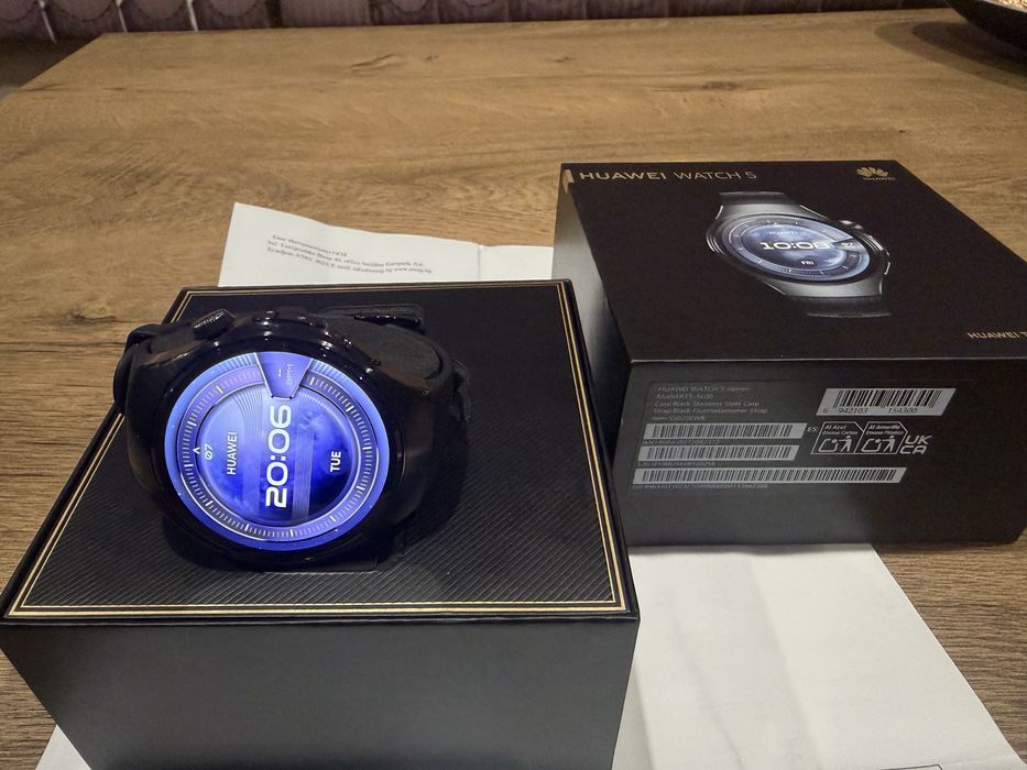 Huawei watch 5 46 mm Esim