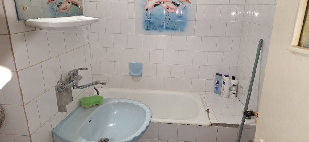 Inchiriez garsoniera