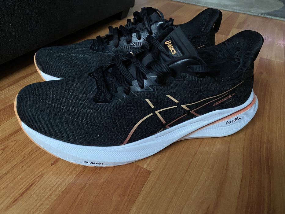 asics de alergare mar 41 26 cm interior