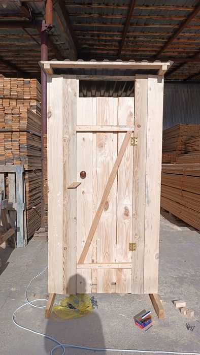 Уличный туалет готовый вариант