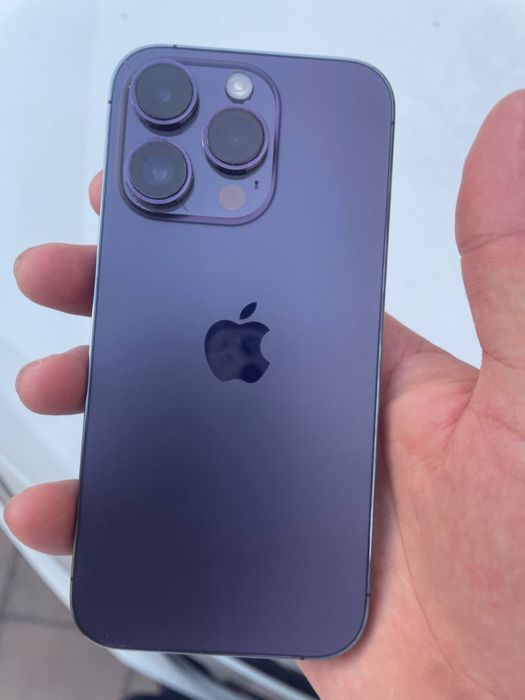 Iphone 14 pro kar dok bor