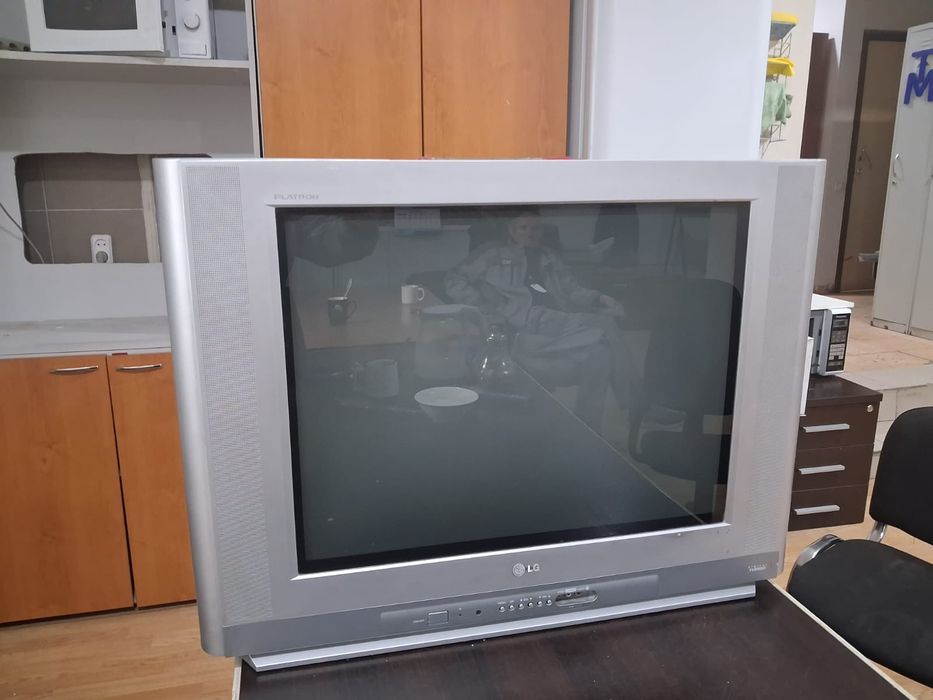 Срочно продаю телевизор