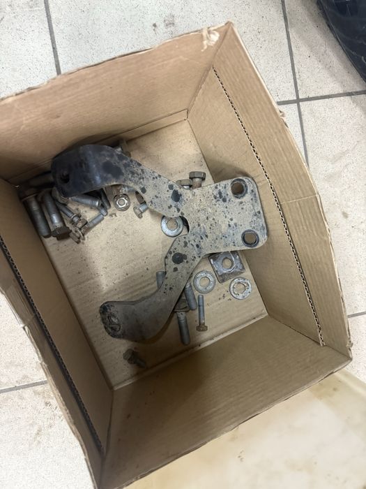 Продам фаркоп раф 4