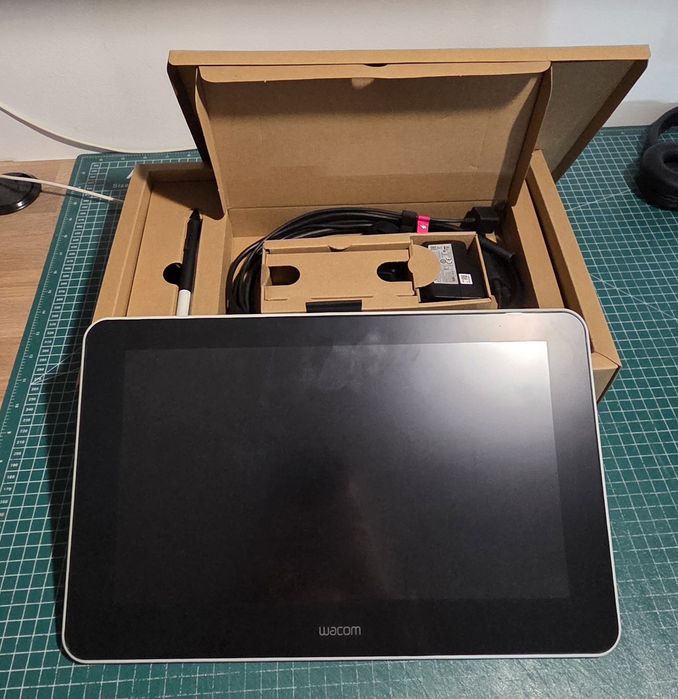 tabletă grafică Wacom One Creative Pen Display 13.3"