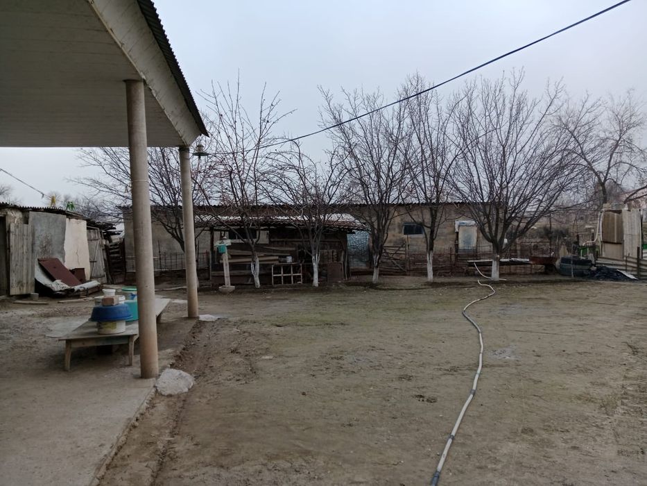 Үй және времянкасымен сатылады