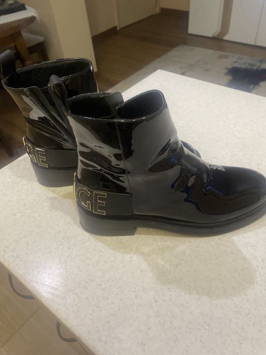 Боти 40 номер естествен лак