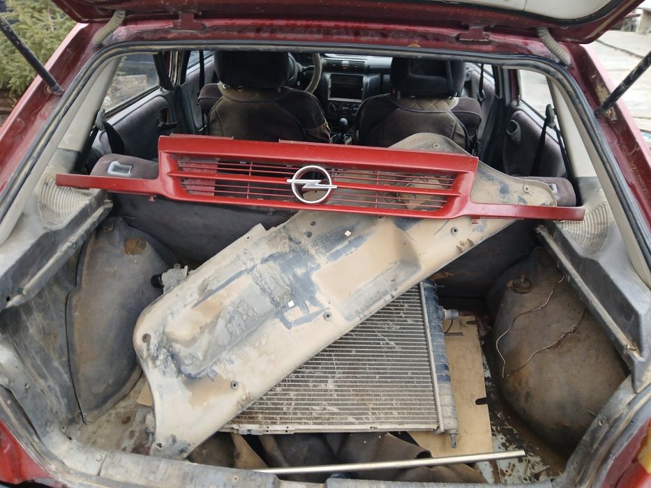 Опель Астра целиком