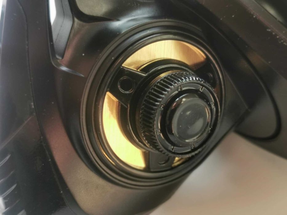 Макара за сом и едри риби  Osako CS 12000 / 11 лагера / 15кг драг !