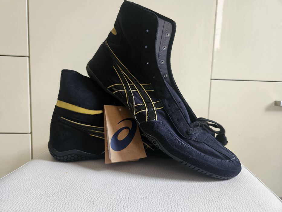 Японски борцовки Asics нови, 3 модела, големи размери