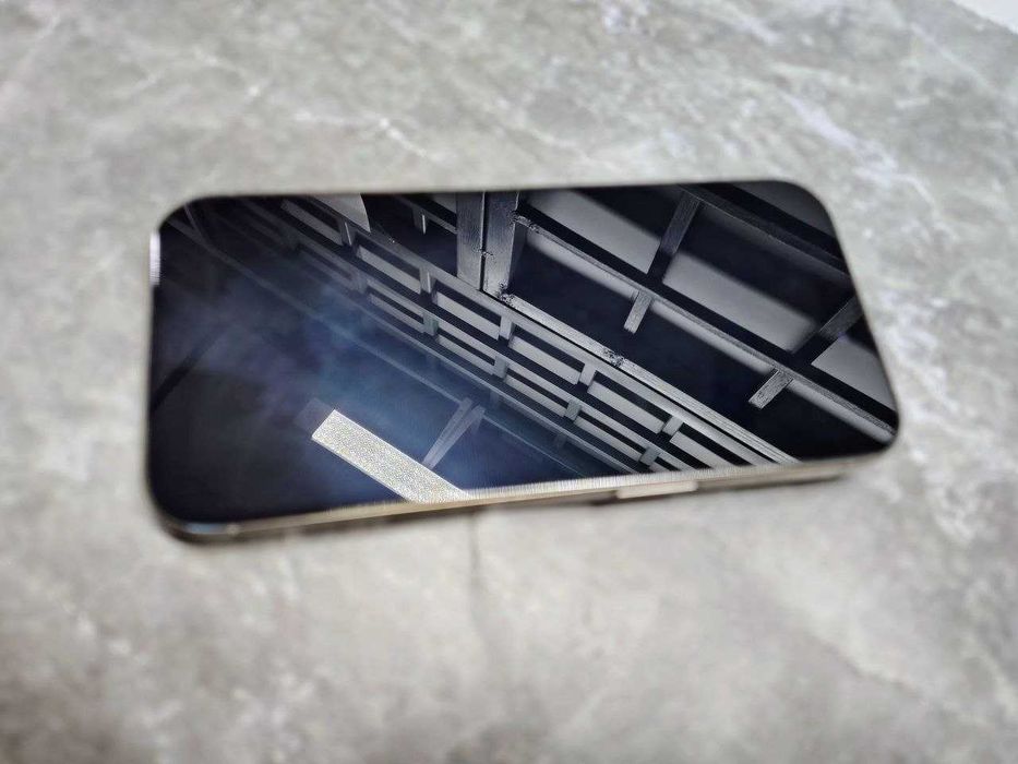 iPhone 16 Pro E-sim 256 Gb