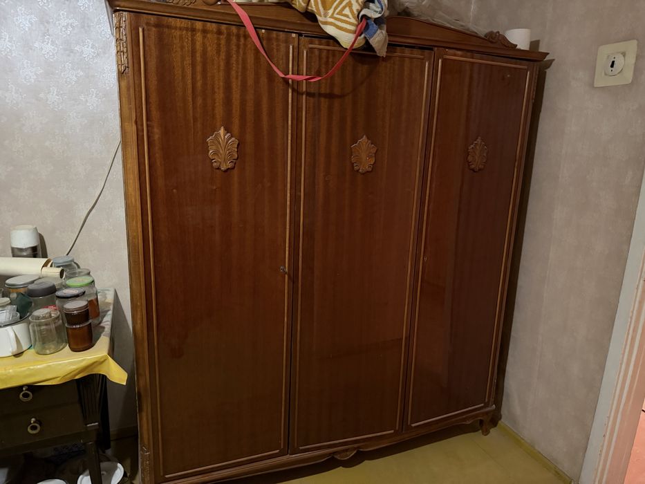 Отдам бесплатно шкаф
