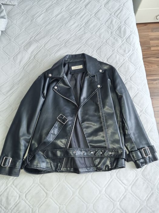 Коженная куртка женская