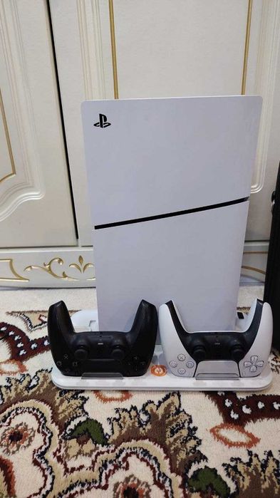 Playstation 5 slim дисковод  2 джойстик док станция взлом версия 10.01