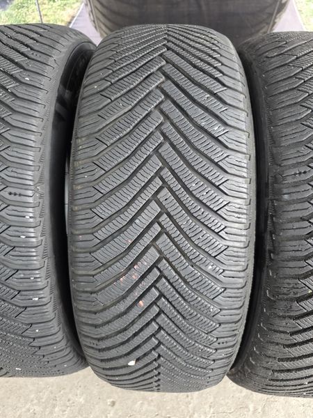 235/55/18 MICHELIN 4бр
