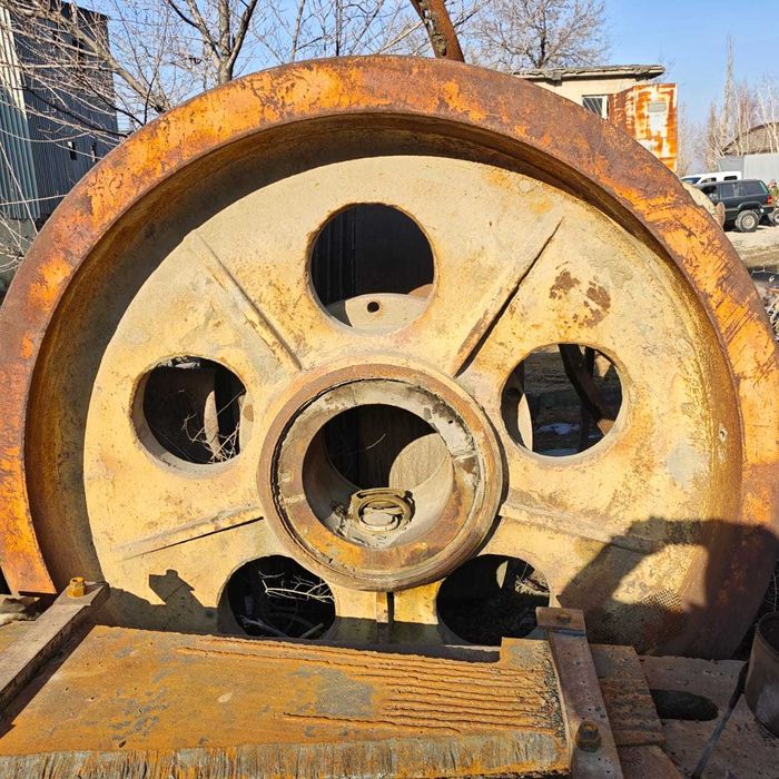 Щековая дробилка СМД-111