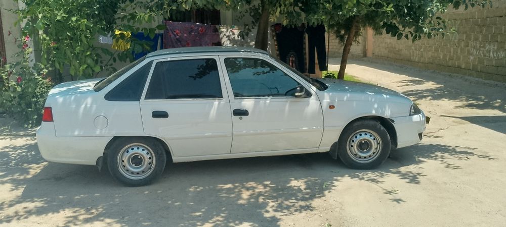 Нексия 2012 сотилади