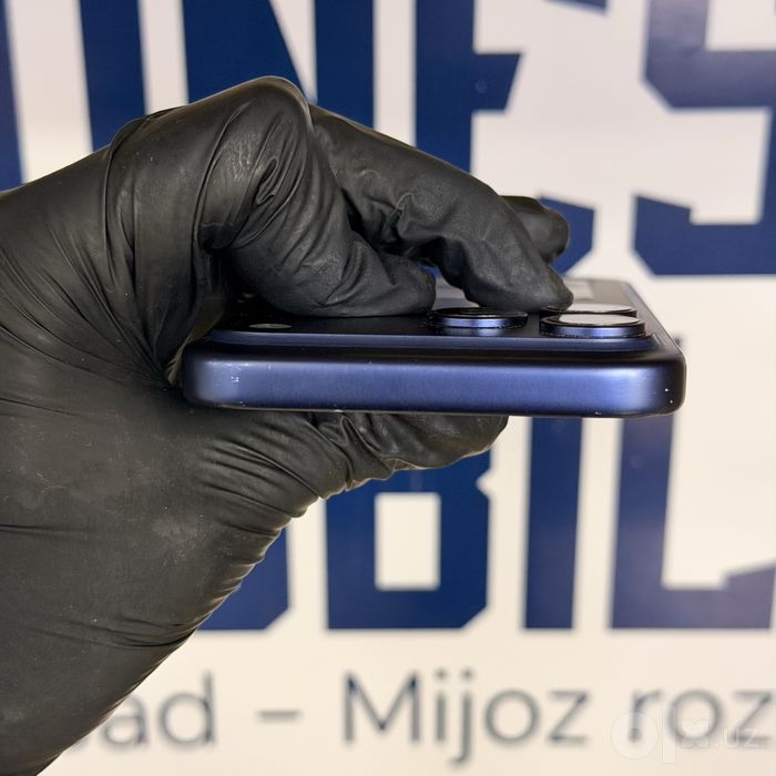 Iphone 17 Pro Max blue