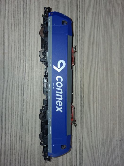 Locomotiva electrica piko connex 

Lumini in funcție de direcția de me
