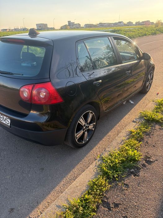 VOLKSWAGEN Golf 2005 — imagine 5