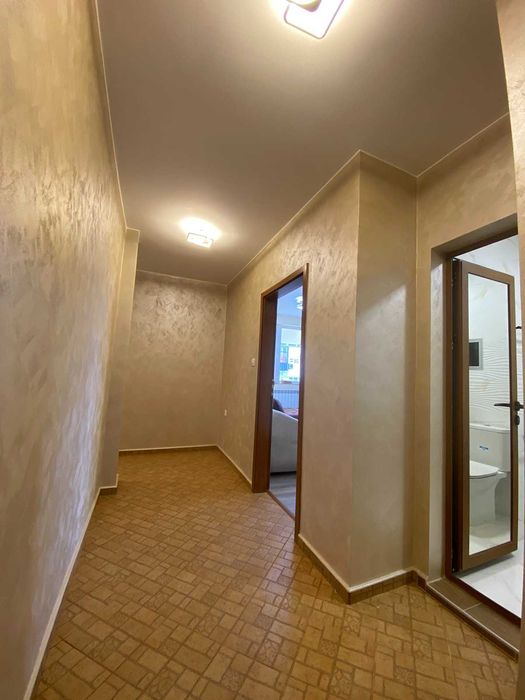 Продава се Тристаен апартамент в Бургас, Зорница - 130 кв.м за 1850 €/кв.м - Снимка #7