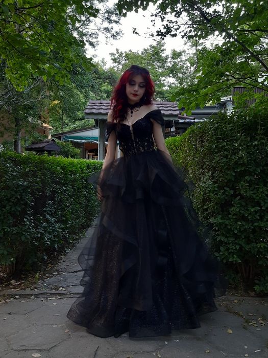 Абитуриентска рокля