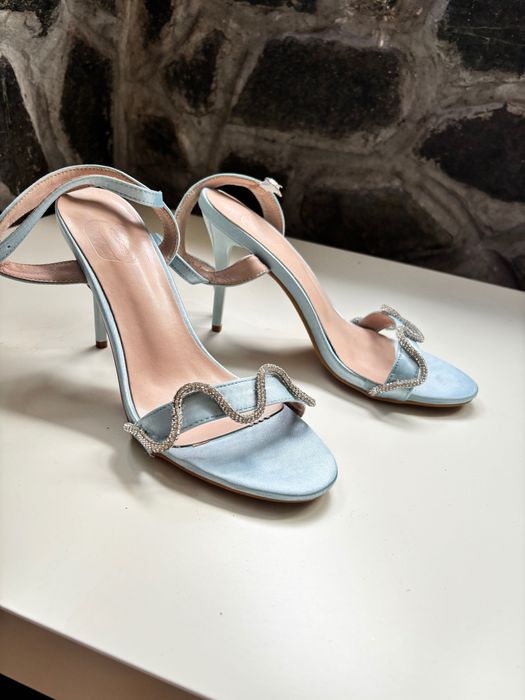 Дамски обувки на ток