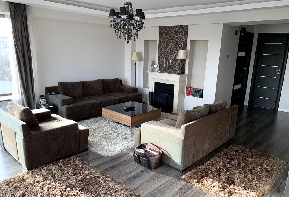 De inchiriat- Apartament exclusivist cu vedere panoramica de excepție