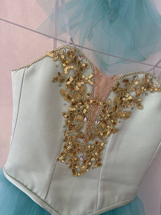 Платье бальное