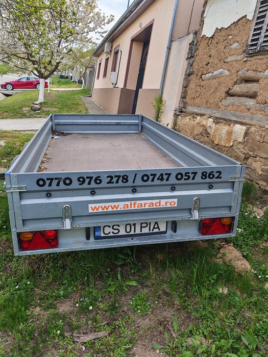 Remorca Faro 750 kg cu 2 axe se conduce cu B că și noua