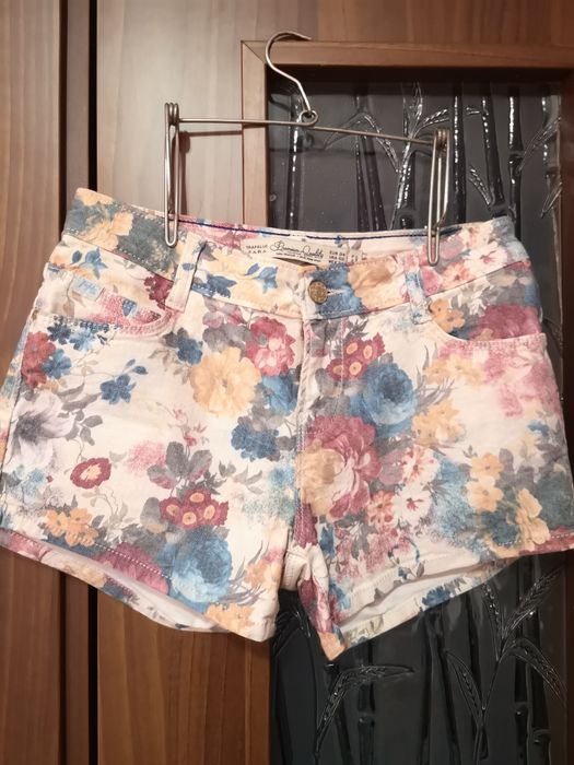 Къси гащи на Зара