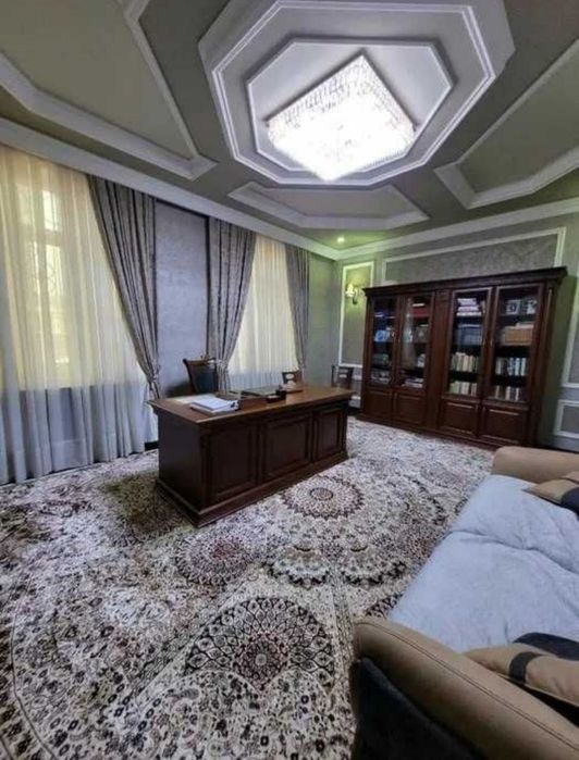 Продам Дом 4х уровневый в Маххале Конституция!Можно под офис!