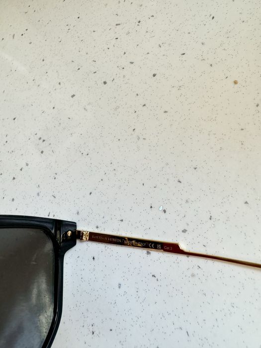 Оригинални дамски слънчеви очила BOTTEGA VENETA BV1083SA-001