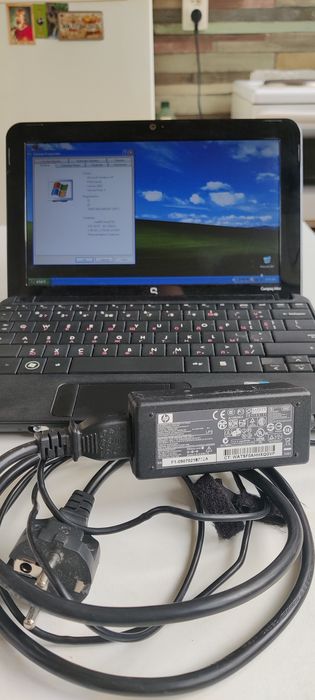 Колекционерски винтидж Мини Лаптоп COMPAQ MINI 110
В пълна