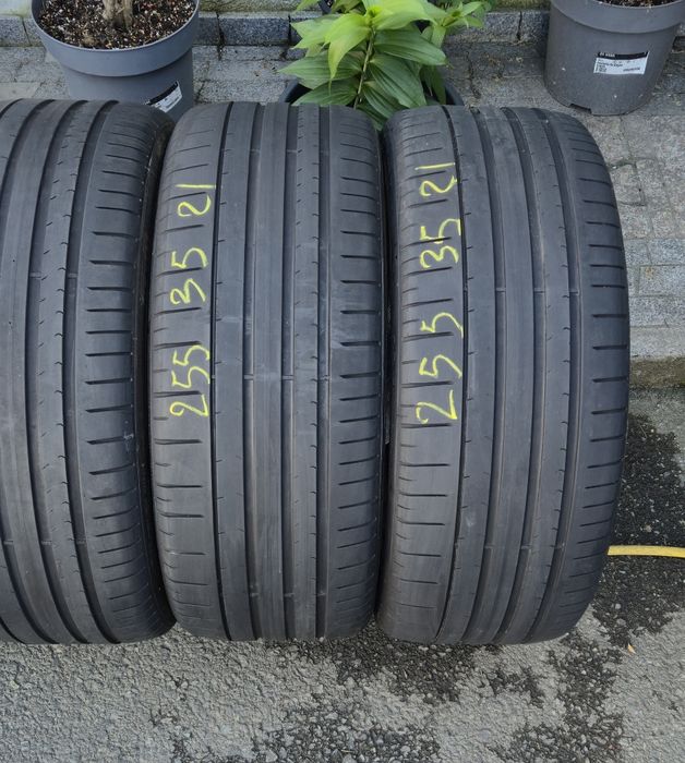 SET Anvelope 255/35/21 Vara Pirelli PZero DOT 2023