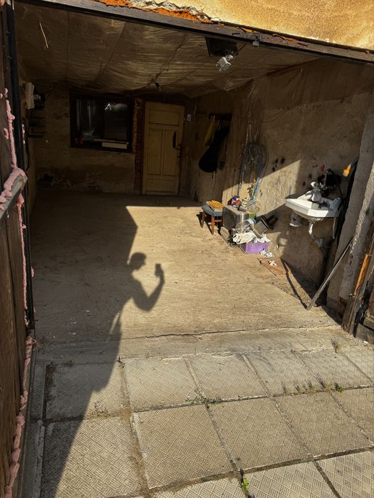 Продавам къща / етаж от къща в гр. Вършец