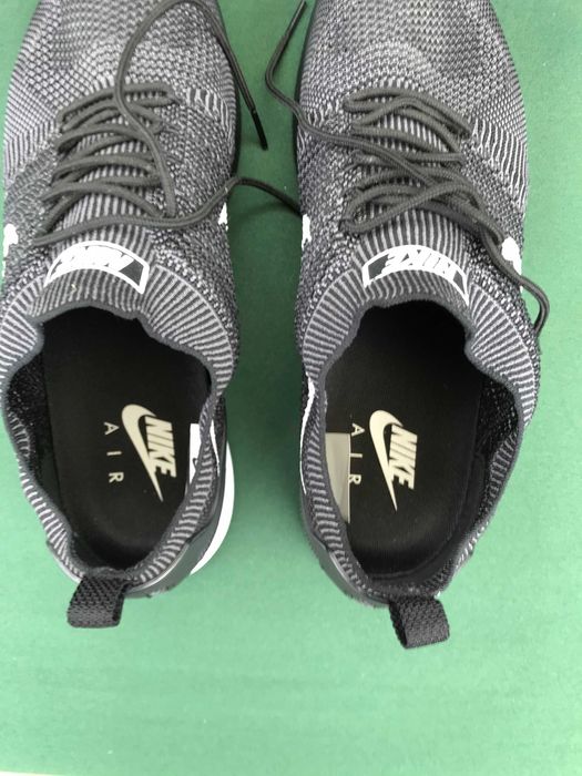 Papuci Nike Flyknit Racer