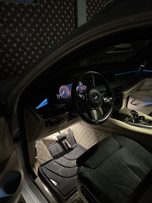bmw x 6 2017 год пробег 45,000 , доп опция