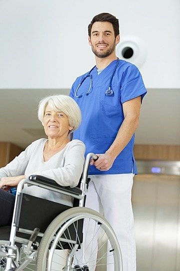 Предлагаю услуги сиделки мужчины